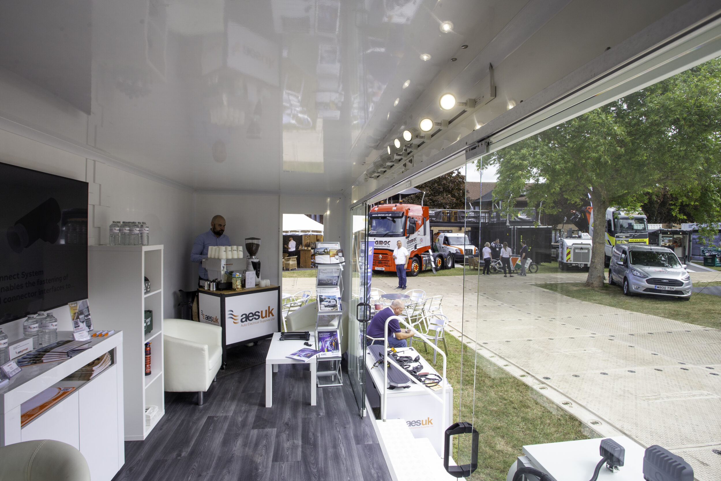 T143 AES Group Road Transport Expo 25 (22) Internal 7M Trailer hire